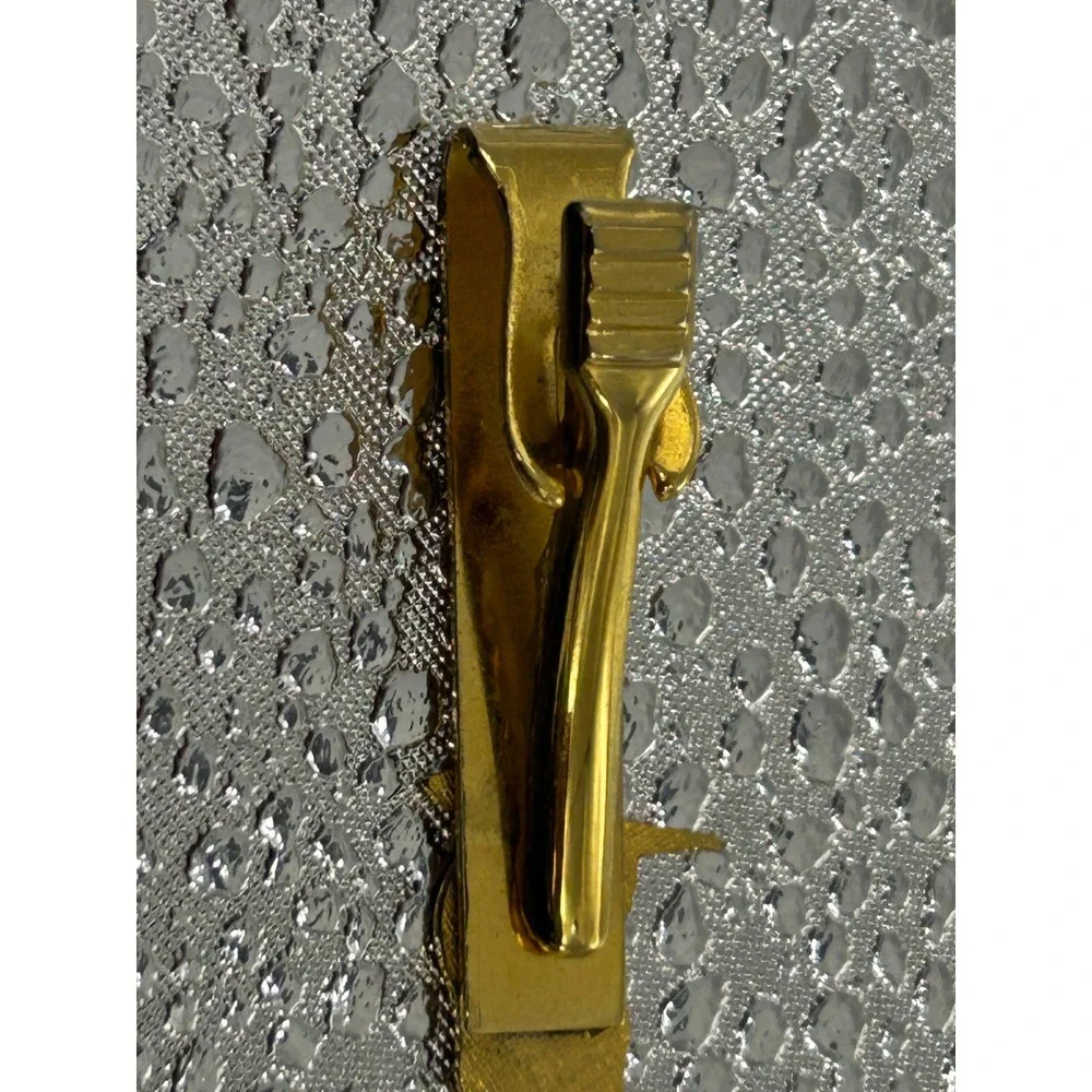 Vintage‎ Gold Tone Patriotic American Flag Tie Clip Our Flag Love It Or Leave